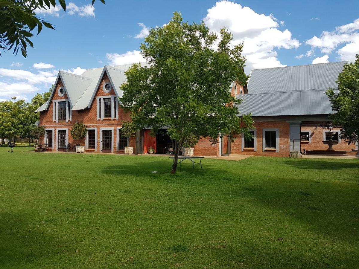 Millstream Inn Guest House Skeerpoort Exterior foto
